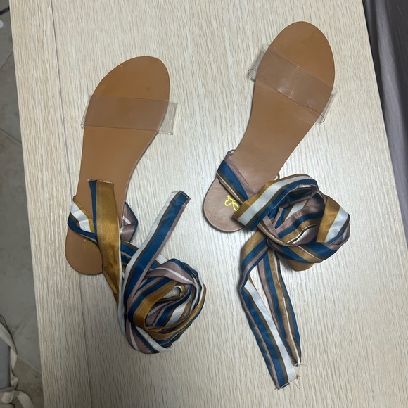 Tie up sandals , strip straps - Picture 3 of 8